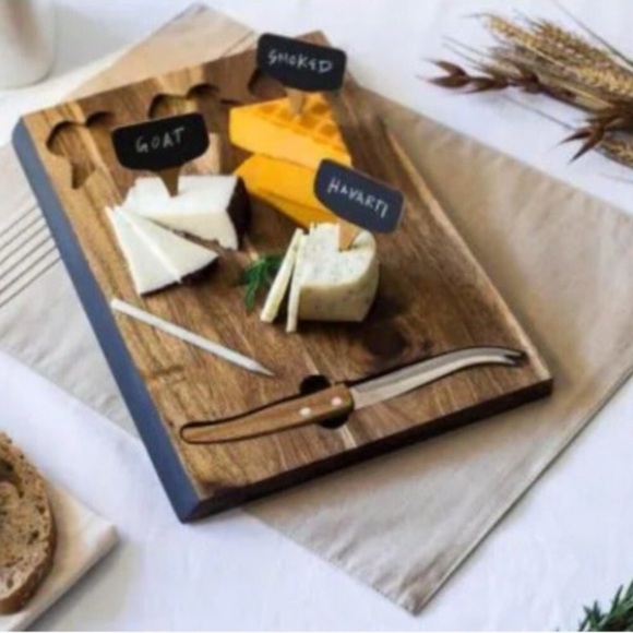 TOSCANA Cutting Board and Cheese Tools Set - Picture 2 of 16